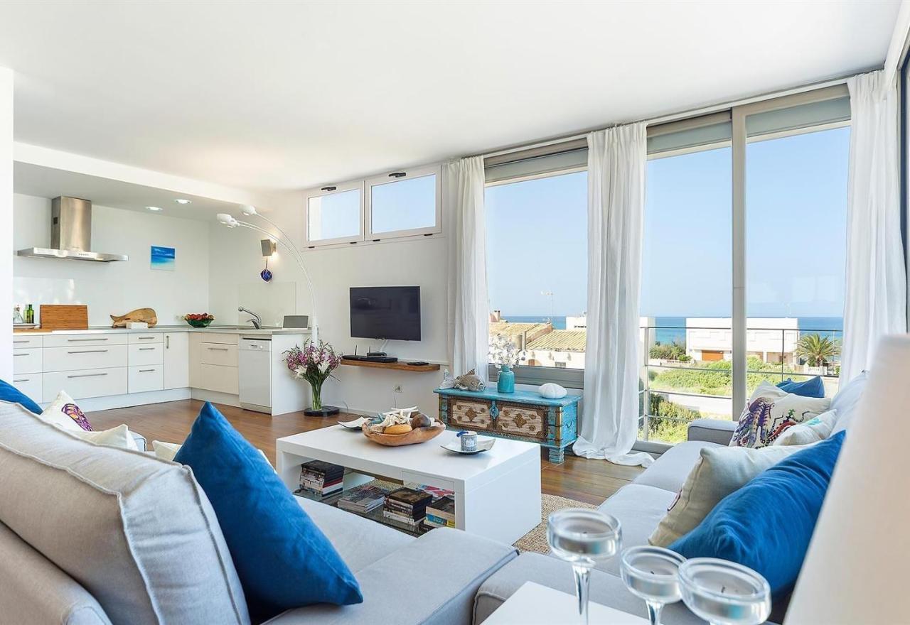 Modern Panoramic Sea View House